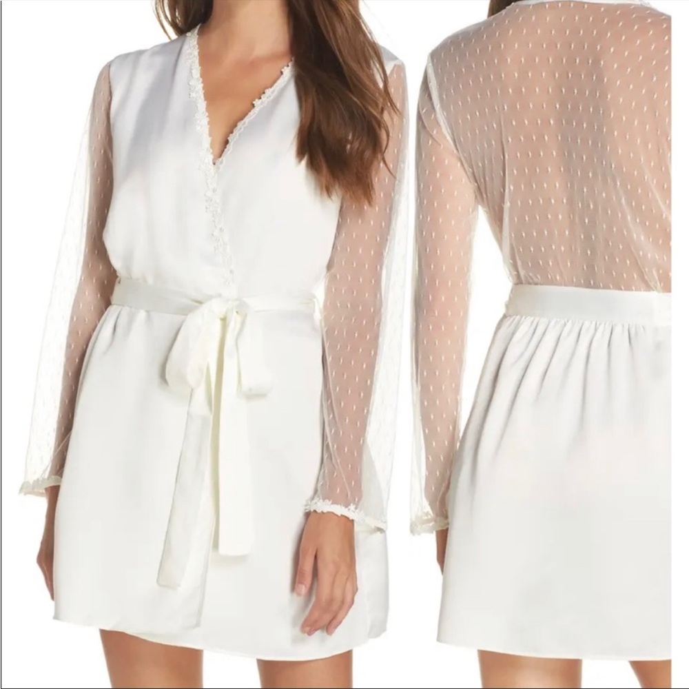 Flora Nikrooz Showstopper Charmeuse Cover-Up Robe